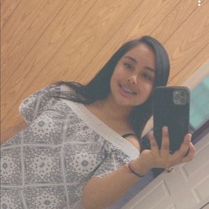 Meet your Posher, Leticia